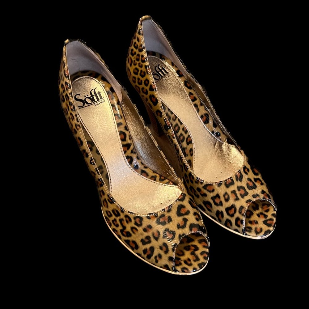 Sofft Ramona II Patent Leather Leopard Peep-Toe Platform Heels 9 M/B